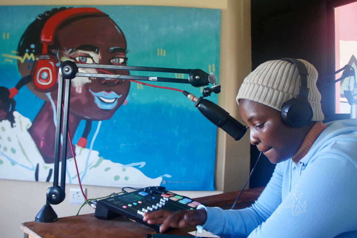 Community radio stations take on ICASA